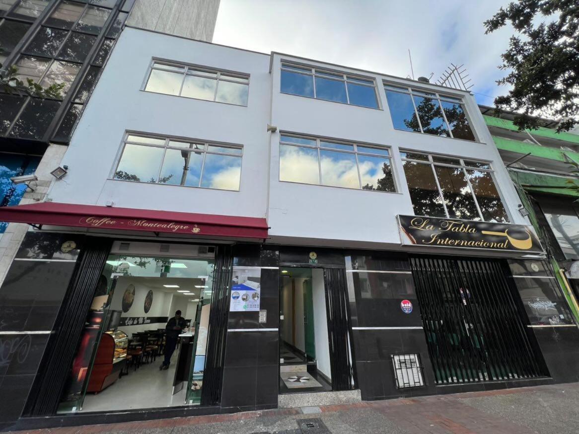 Aparta Hotel Montealegre ボゴタ エクステリア 写真